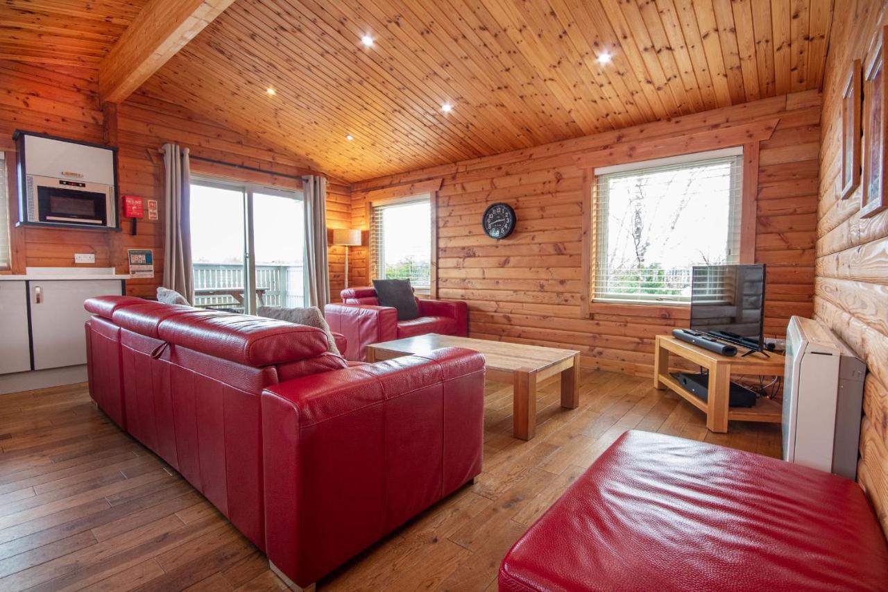 Aviemore Lodges Экстерьер фото