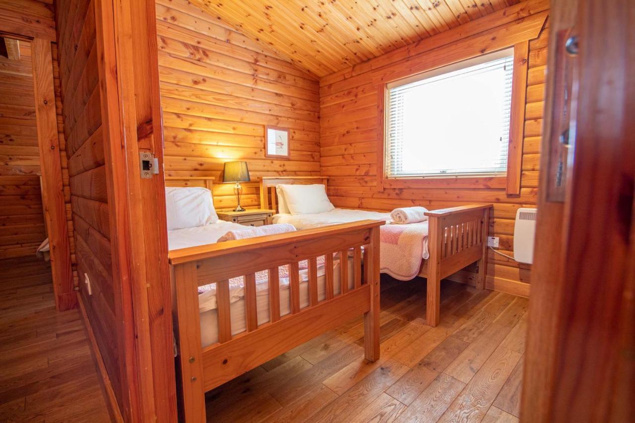 Aviemore Lodges Экстерьер фото